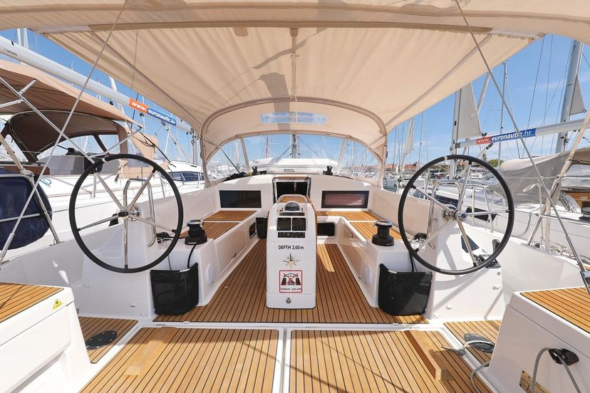 Jeanneau 40 Waka