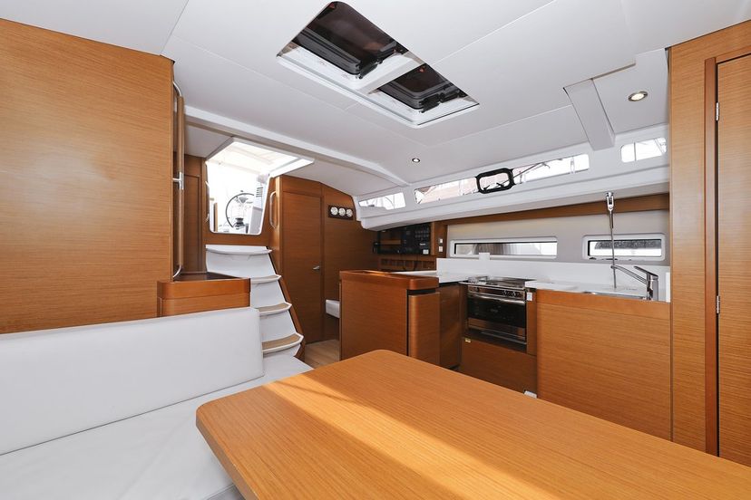 Jeanneau 40 Waka