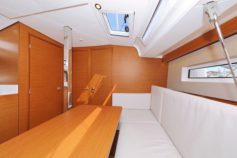 Jeanneau 40 Waka