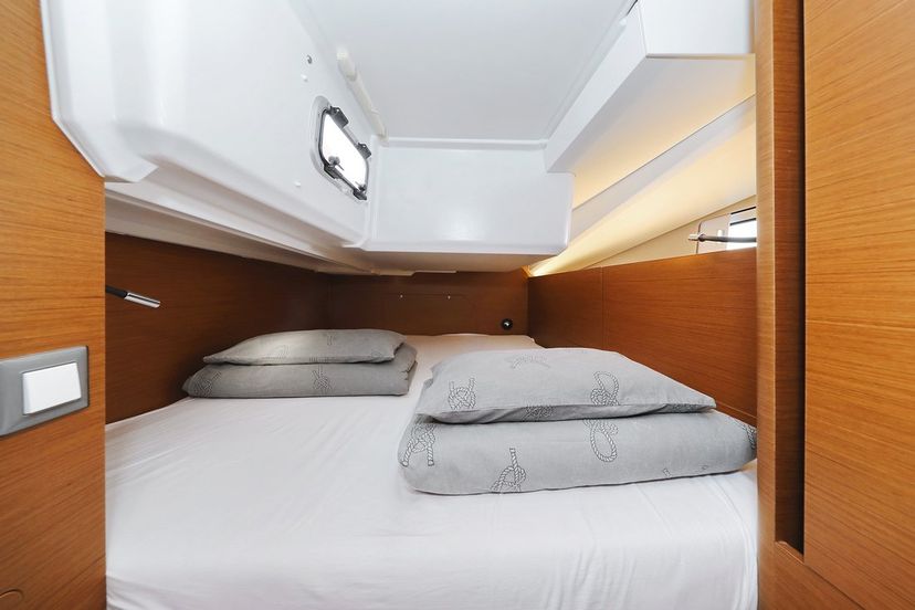 Jeanneau 40 Waka