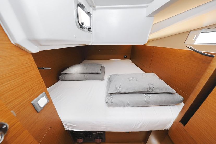 Jeanneau 40 Waka
