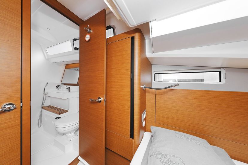 Jeanneau 40 Waka