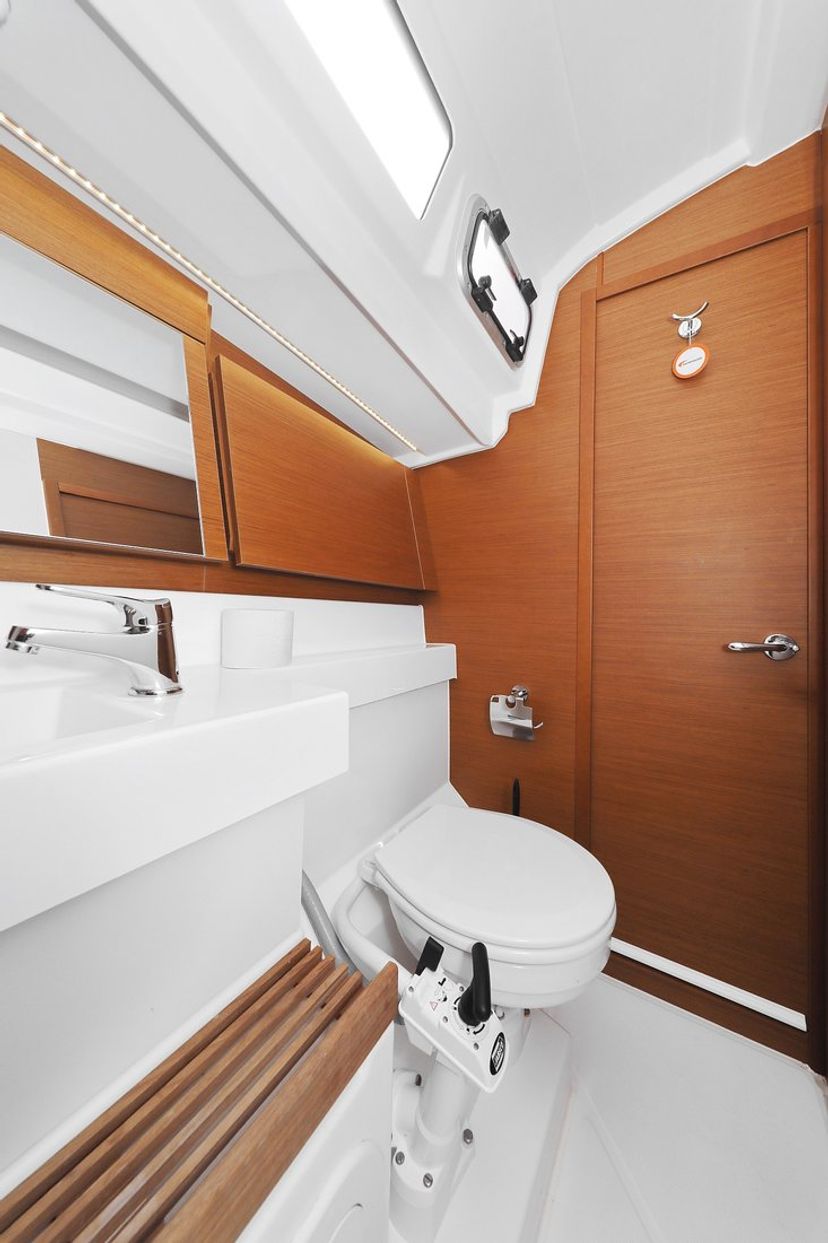 Jeanneau 40 Waka