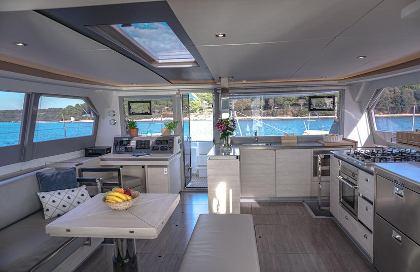 Leopard Catamarans 50 Solaia