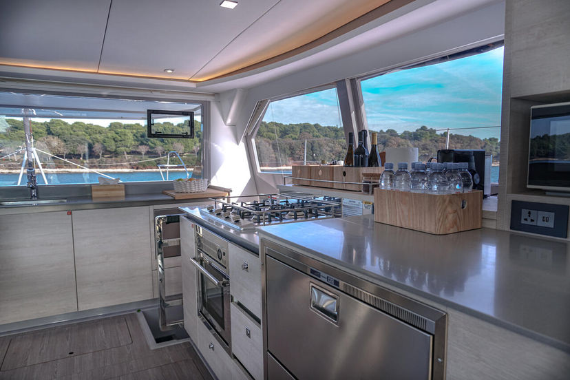 Leopard Catamarans 50 Solaia