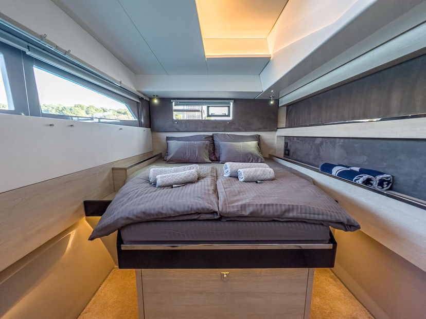 Leopard Catamarans 50 Solaia