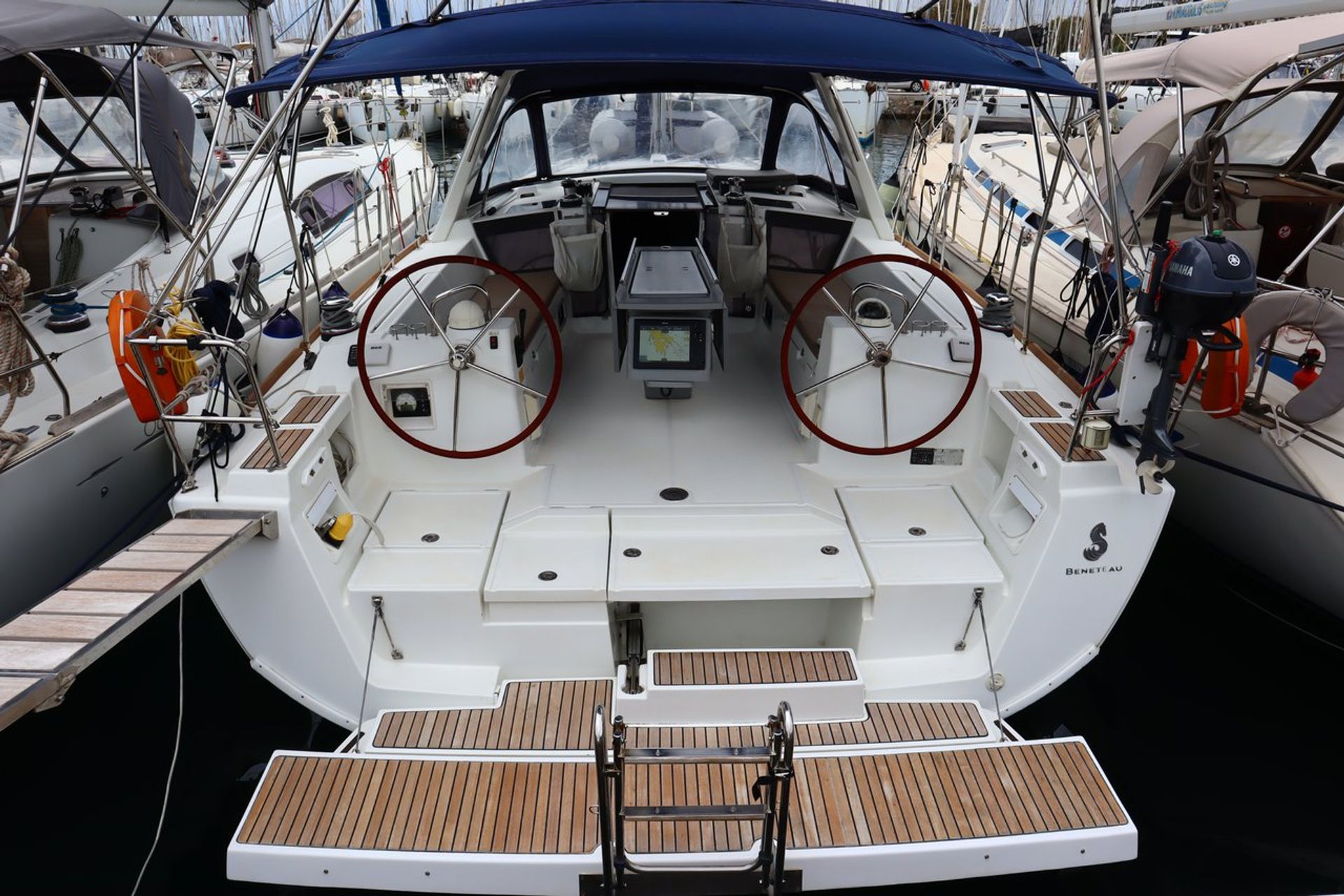 nausys-40516341-40296423-n1.jpg