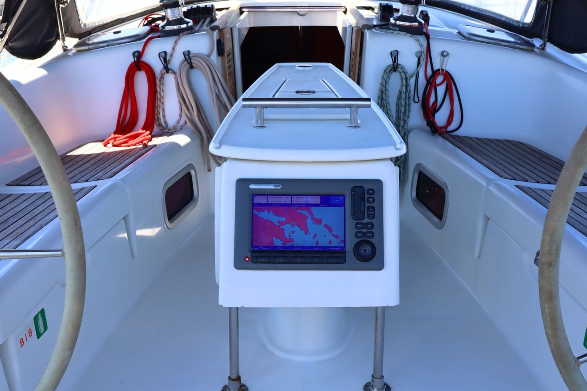 nausys-40516350-40296423-n2.jpg