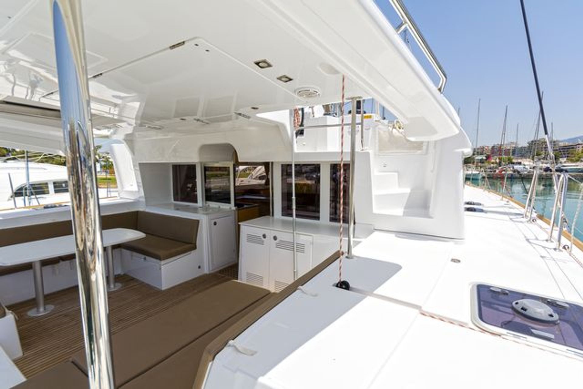 nausys-40591004-40508745-n2.jpg