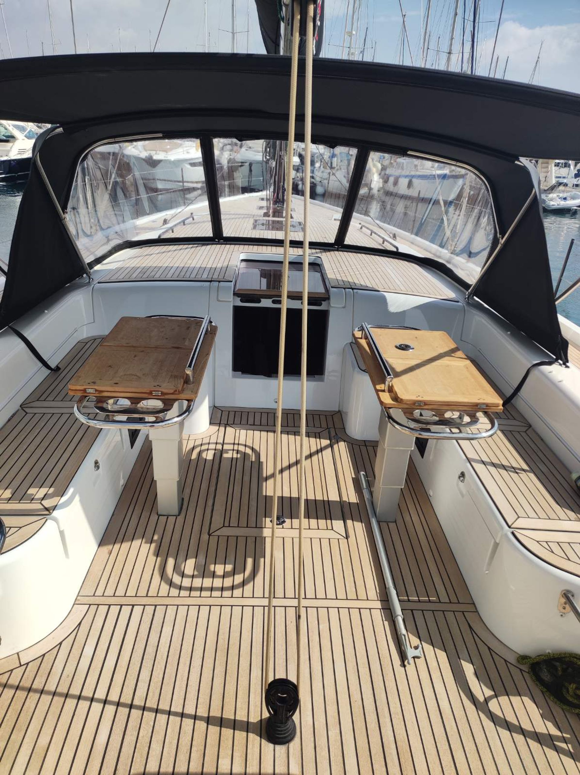 nausys-40614706-40508745-main.jpg