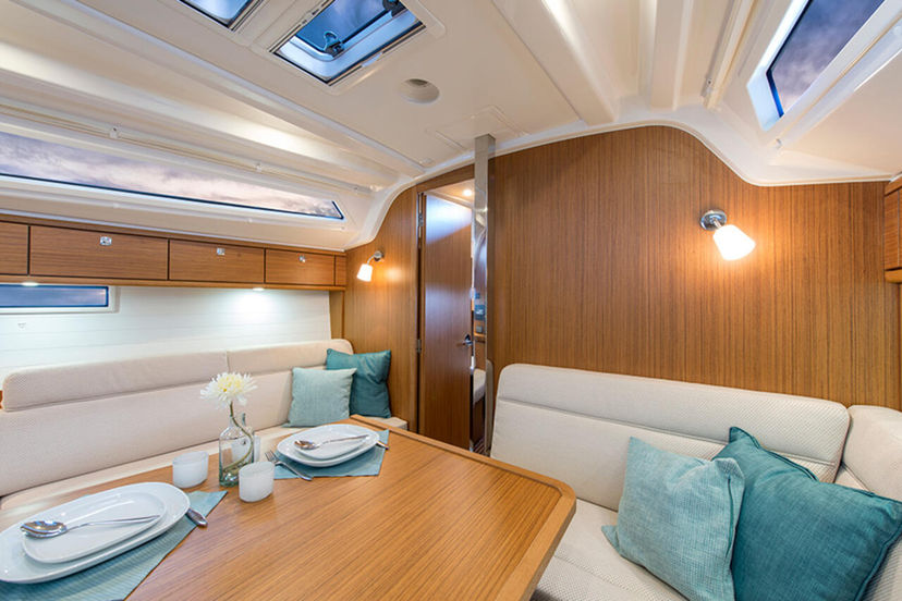 Bavaria Yachtbau 37 Sayra