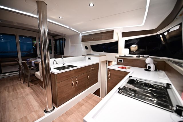 Catana 4.2 Res23