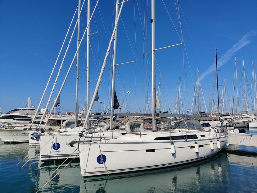 Bavaria Yachtbau 46 Val4