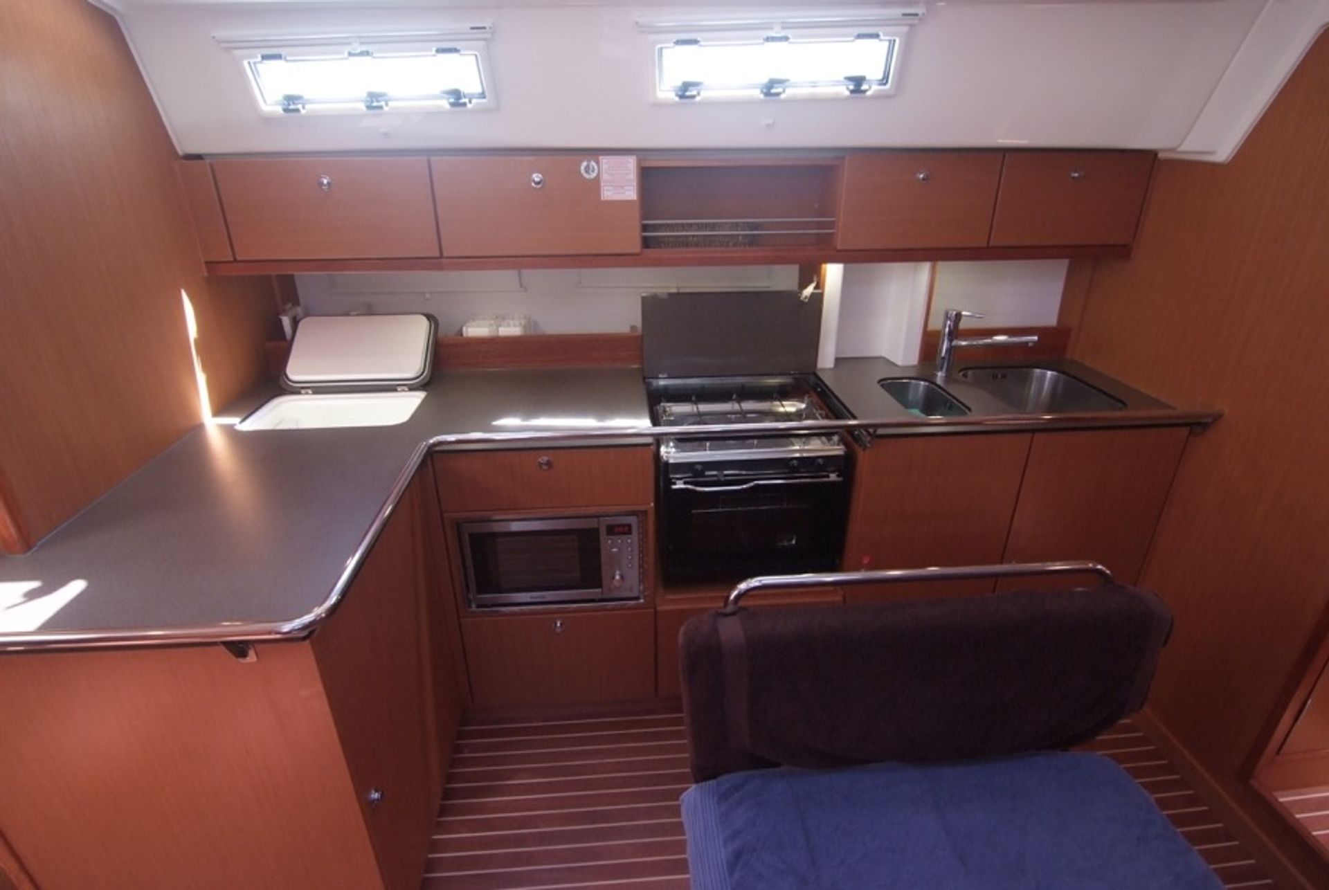 nausys-41053072-482148-p1.jpg