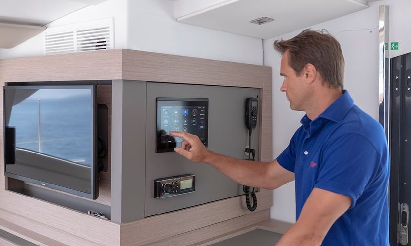 Fountaine Pajot 45 Lucky Traveller