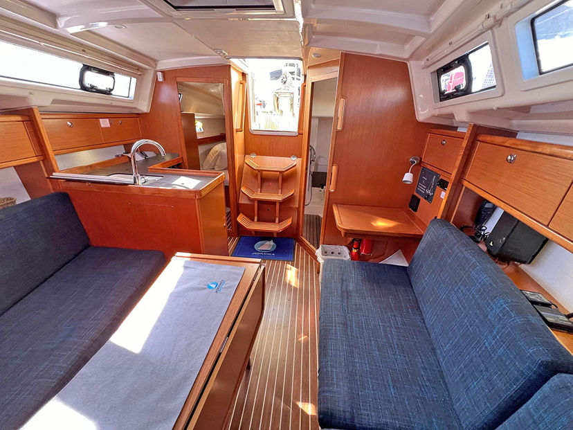 Bavaria Yachtbau CRUISER 33 Pulenat