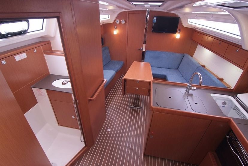 Bavaria Yachtbau 37 Jugo