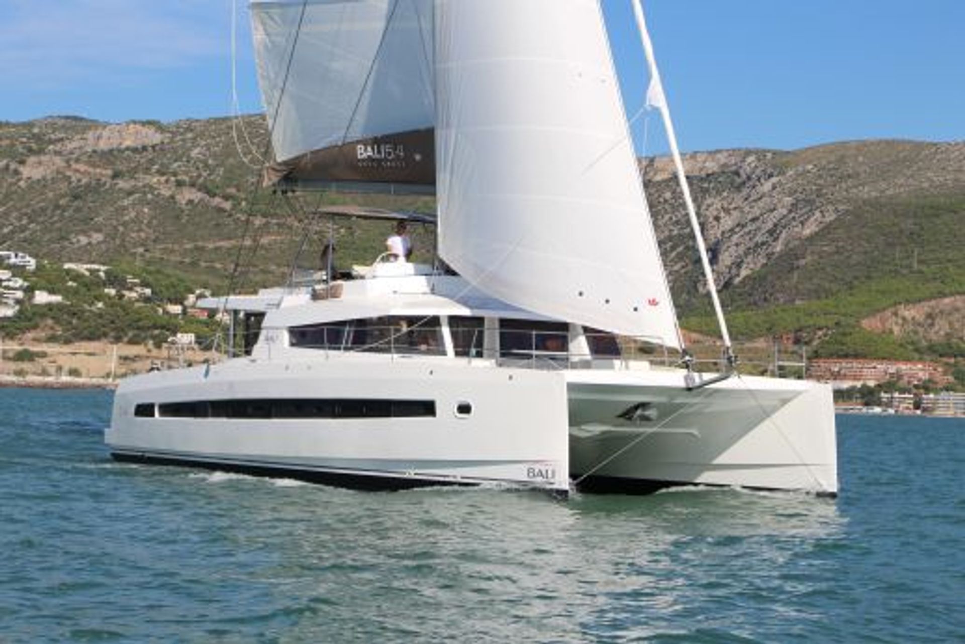 nausys-41728492-9870890-main.jpg