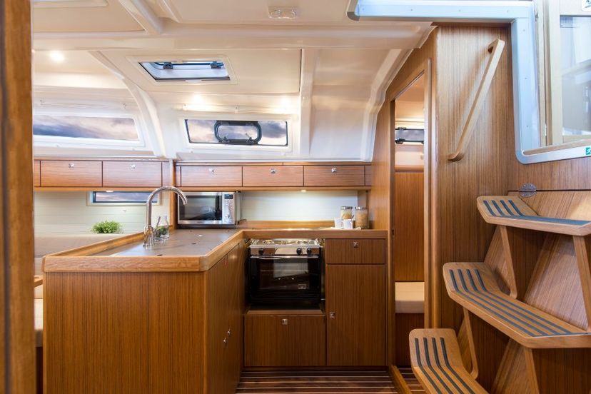 Bavaria Yachtbau 37 Mia