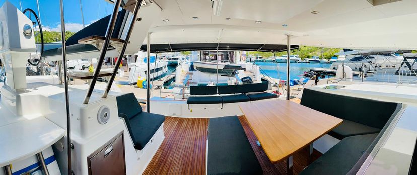 Fountaine Pajot 50 Franco Nero