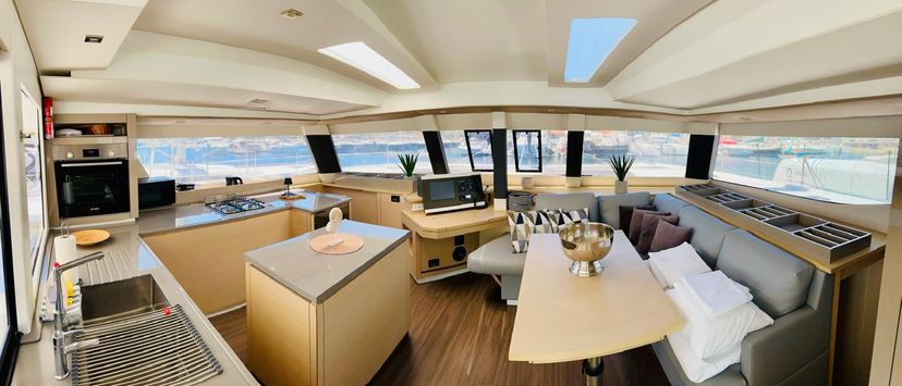 Fountaine Pajot 50 Franco Nero