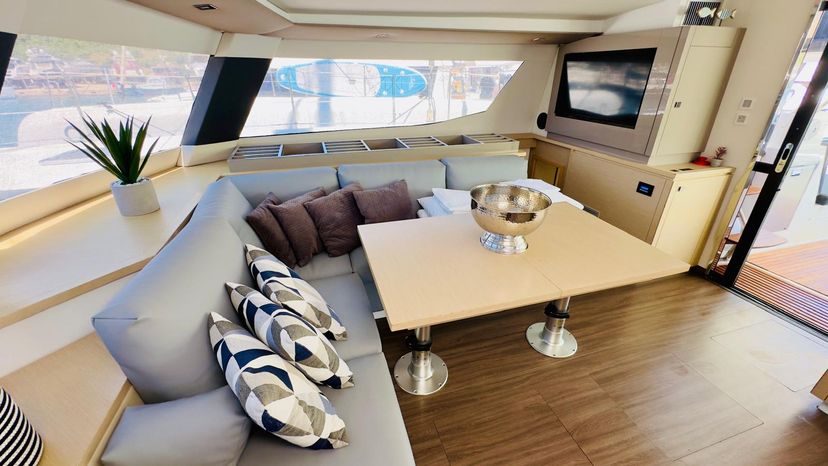 Fountaine Pajot 50 Franco Nero