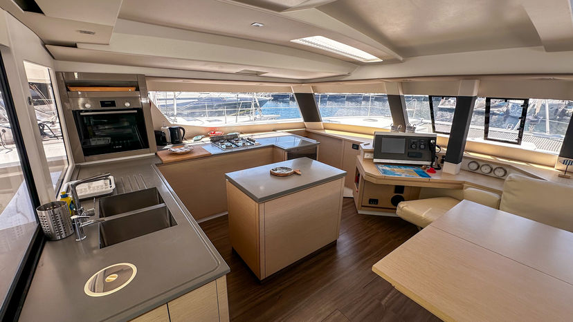 Fountaine Pajot 50 Franco Nero