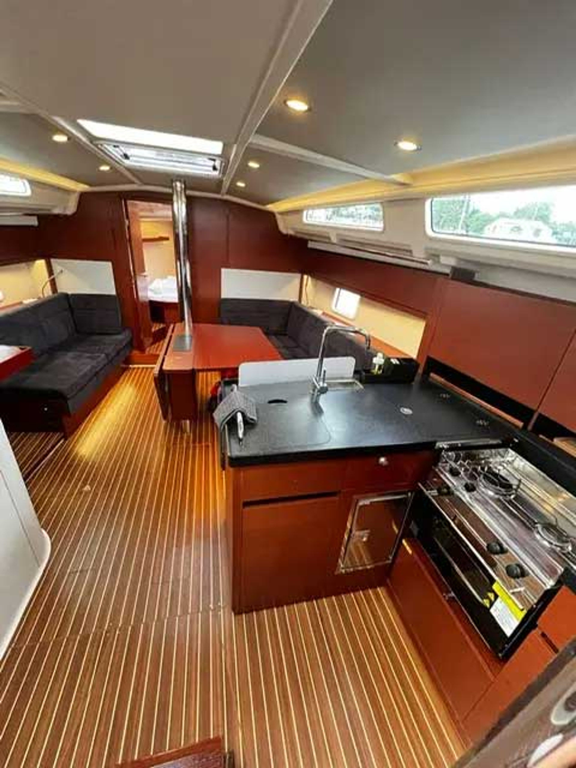 nausys-42032085-521360-p.jpg