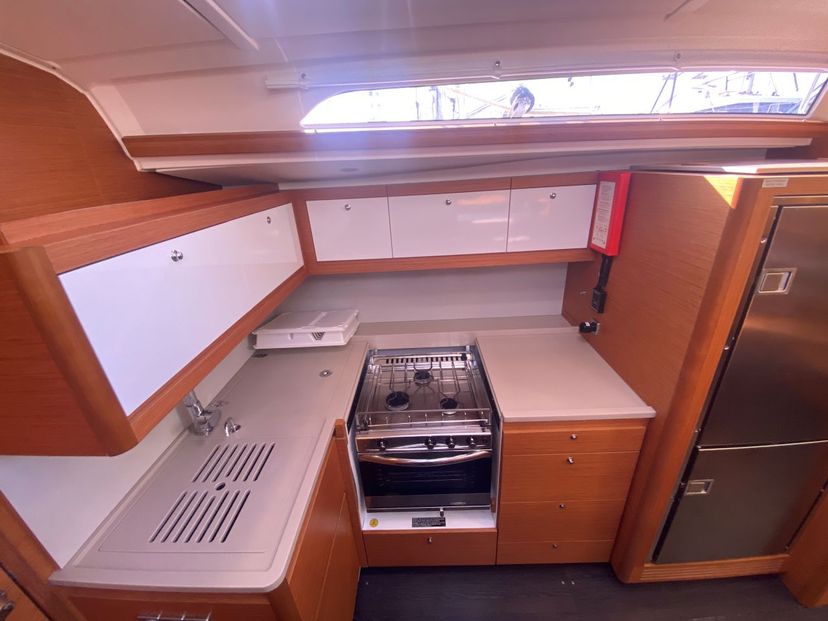 Dufour Yachts 47 CURIE