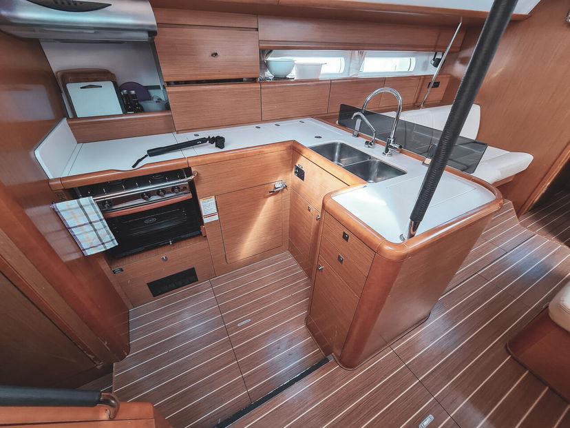 Jeanneau 53 Makemo