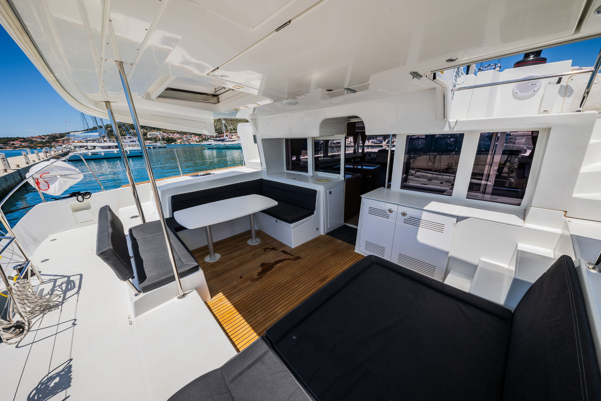 nausys-43172989-482136-n1.JPG