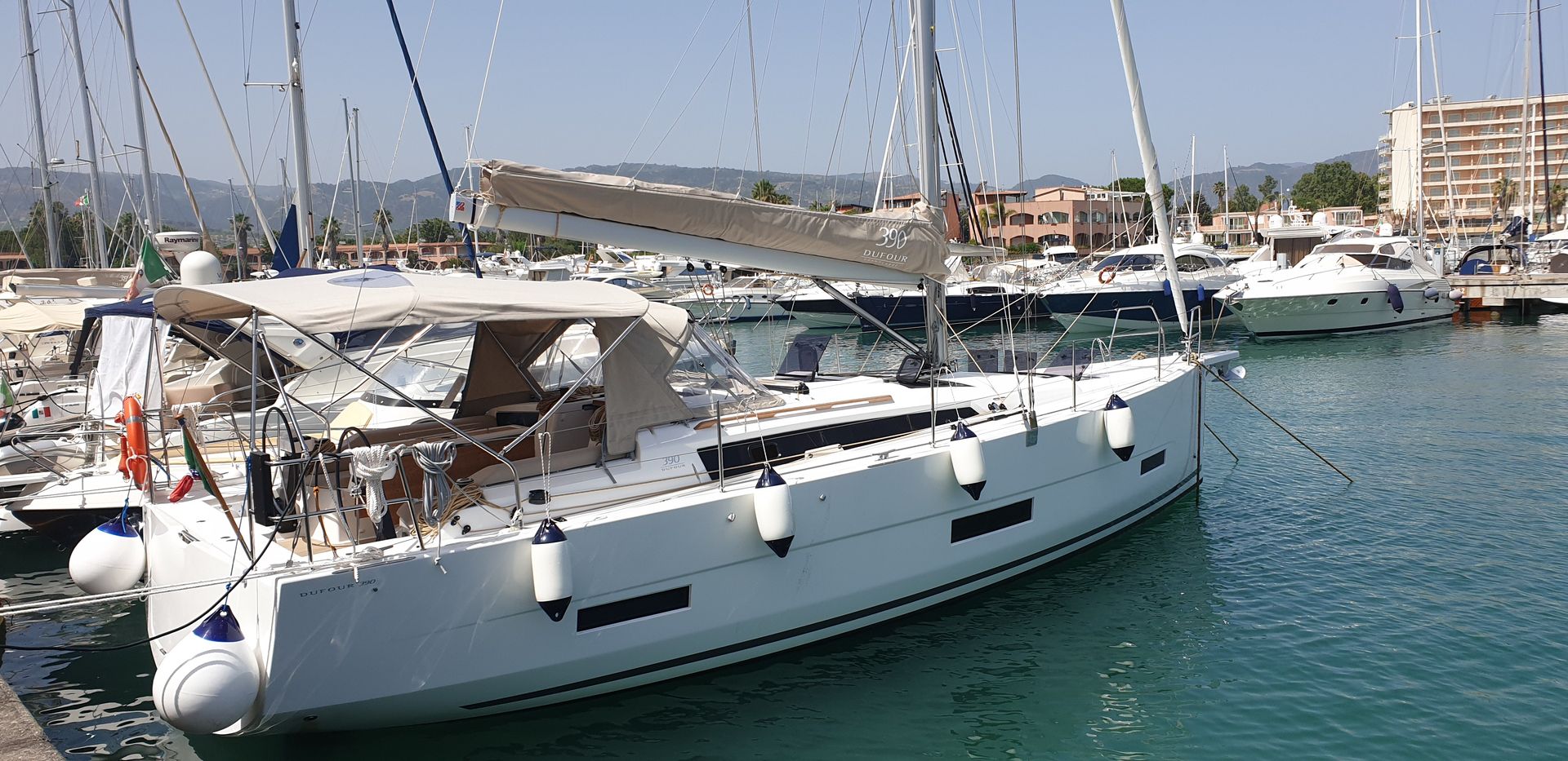 nausys-43189020-42525305-main.jpg