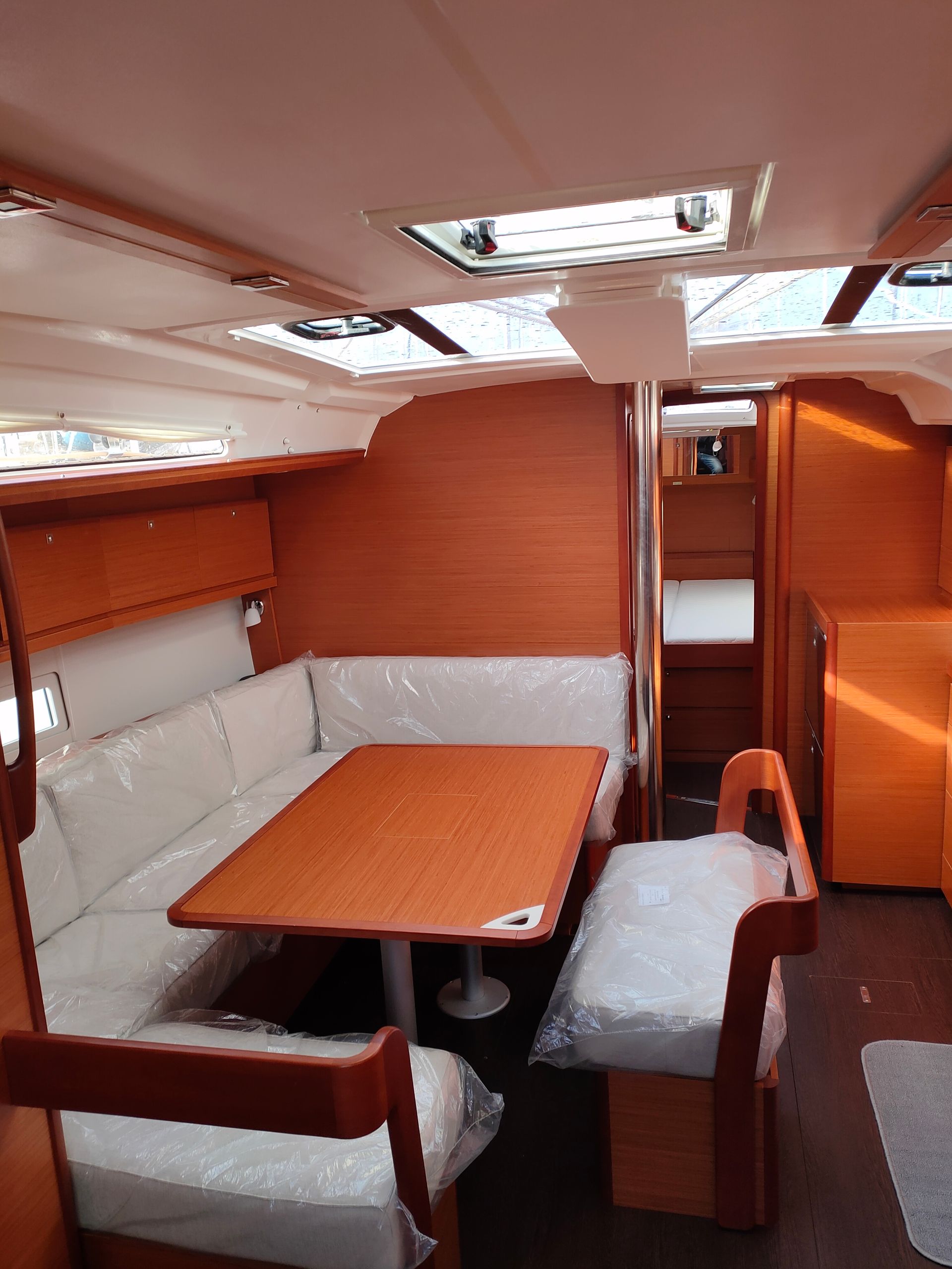 nausys-43189059-42525305-p.jpg