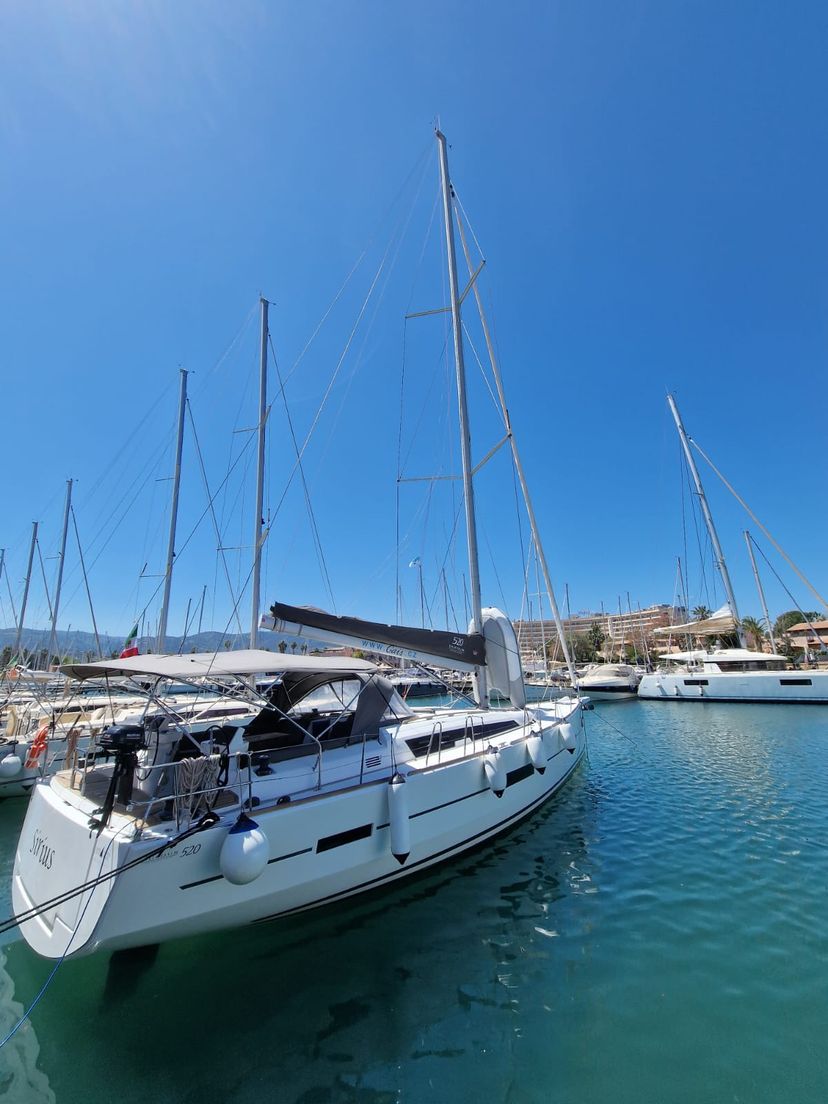 Dufour Yachts 52 Sirius