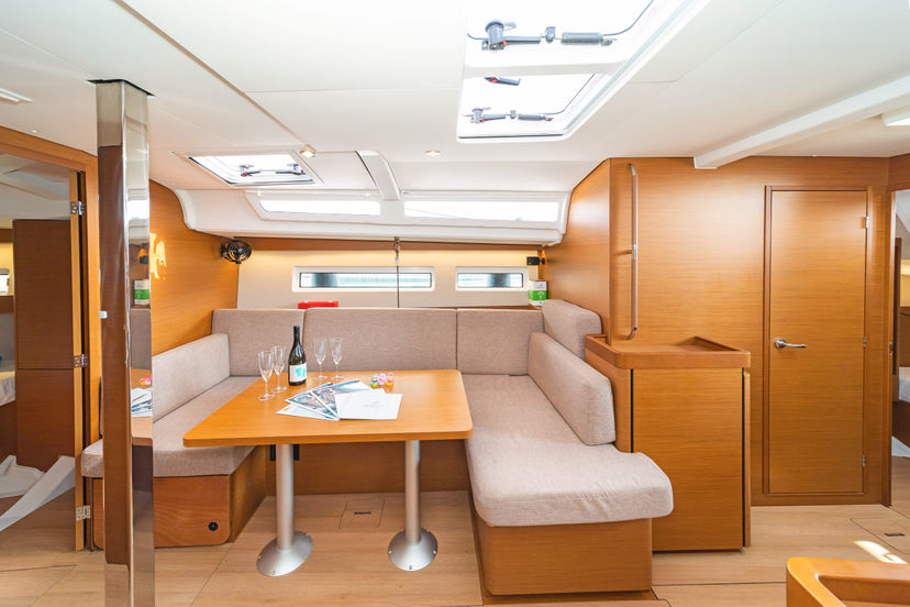 Jeanneau 40 Lefkippi 
