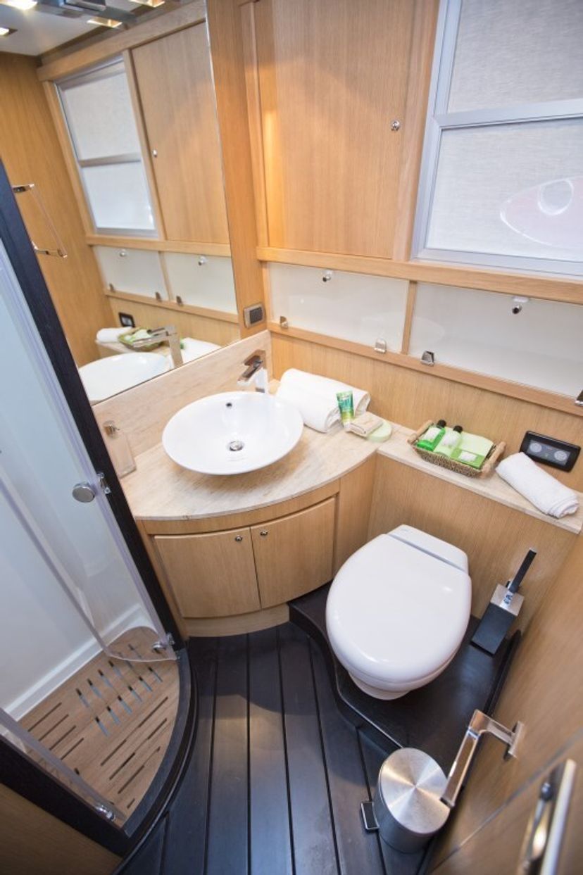 Abacus Marine 70 Malibu