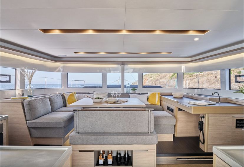 Lagoon 51 Arctic Dream