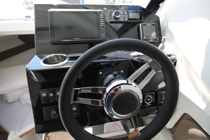 Jeanneau MERRY FISHER 795 Mare