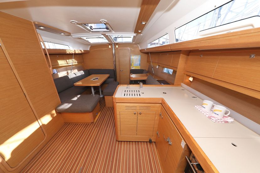 Dufour Yachts 41 Adrio