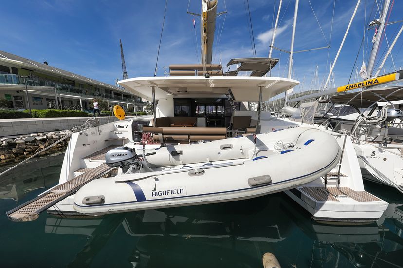 Fountaine Pajot 47 Nina V