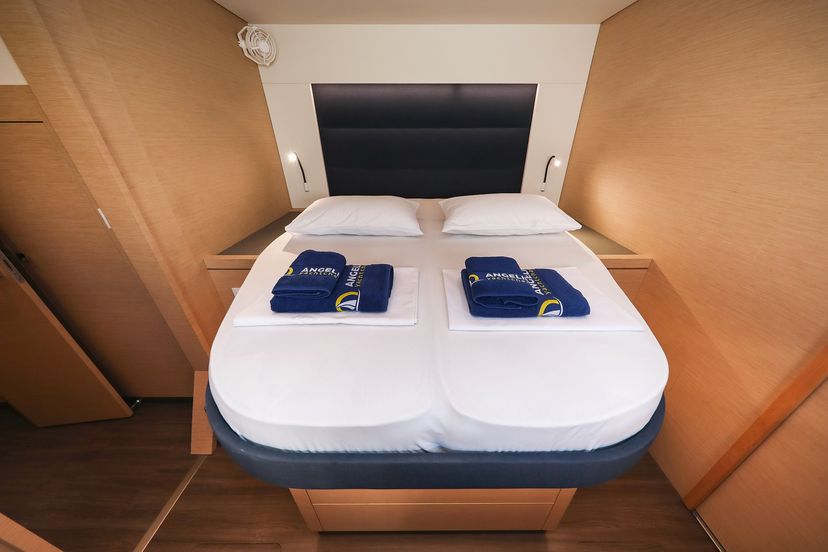 Fountaine Pajot 47 Nina V