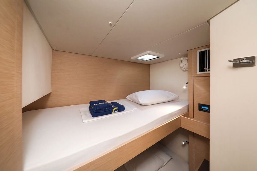 Fountaine Pajot 47 Nina V