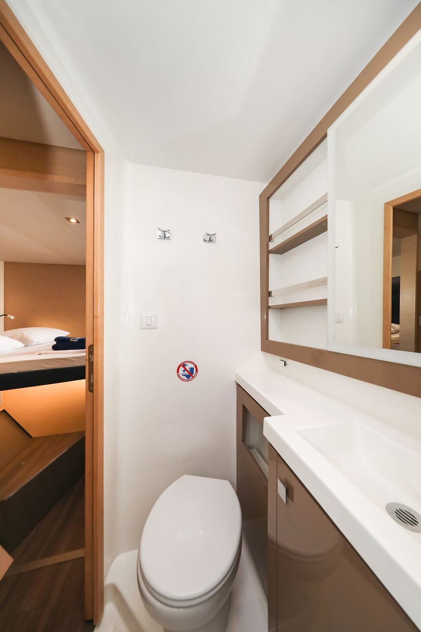 Fountaine Pajot 47 Nina V