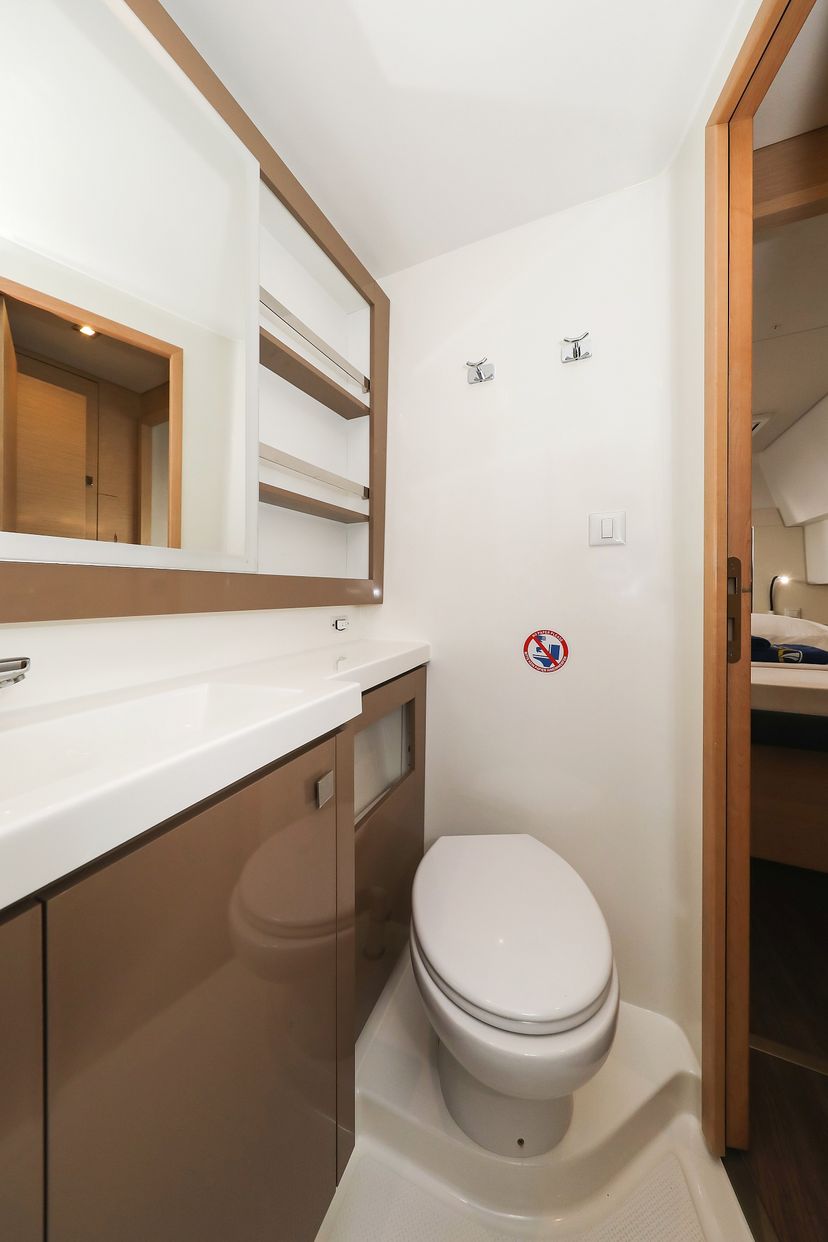 Fountaine Pajot 47 Nina V