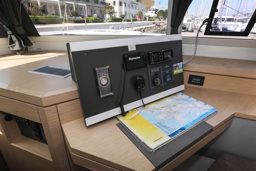 Fountaine Pajot 47 Nina V