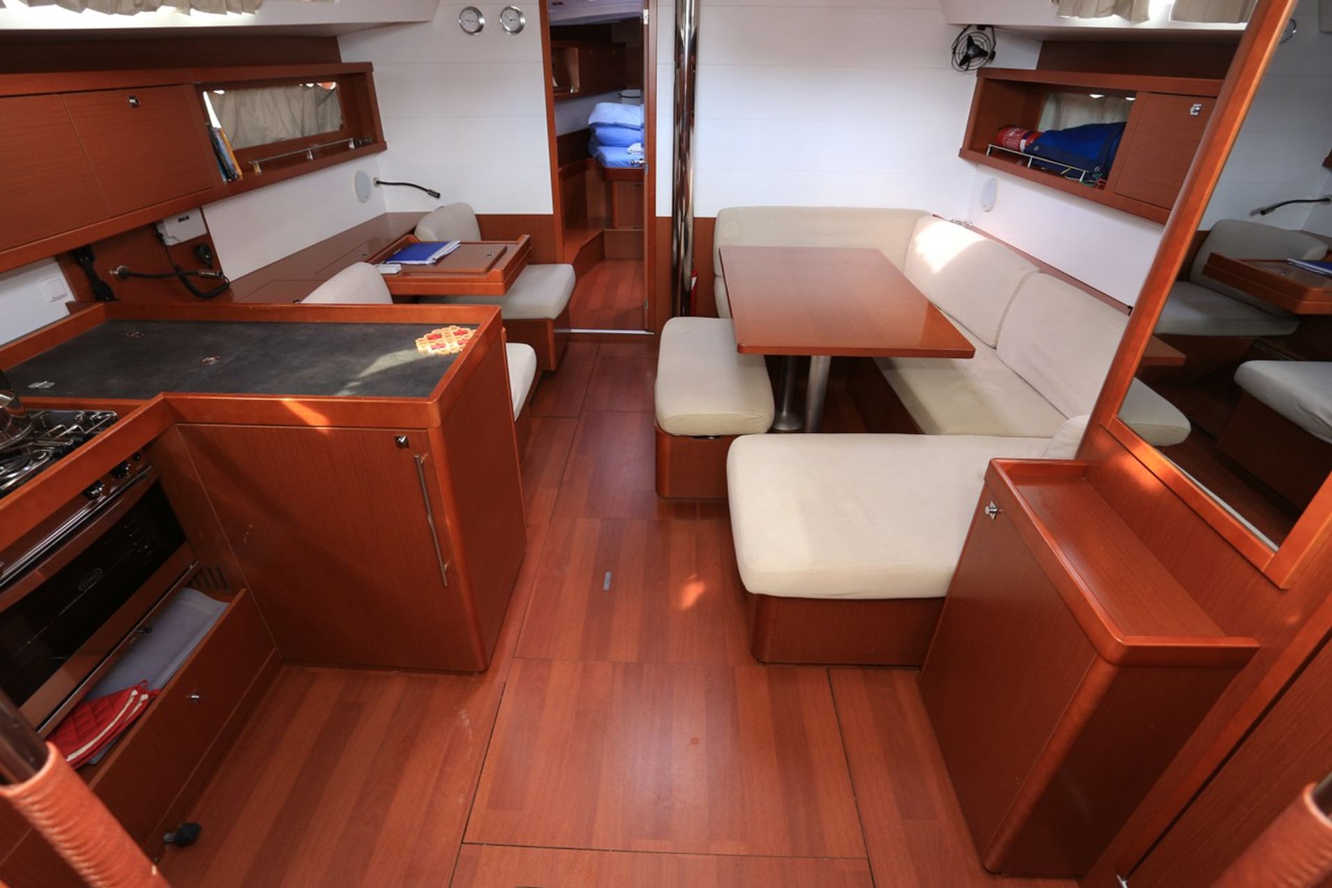 nausys-43803872-43537165-p.jpg