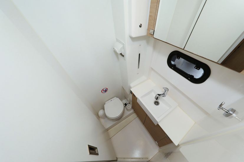 Catana 4.3 Tisia