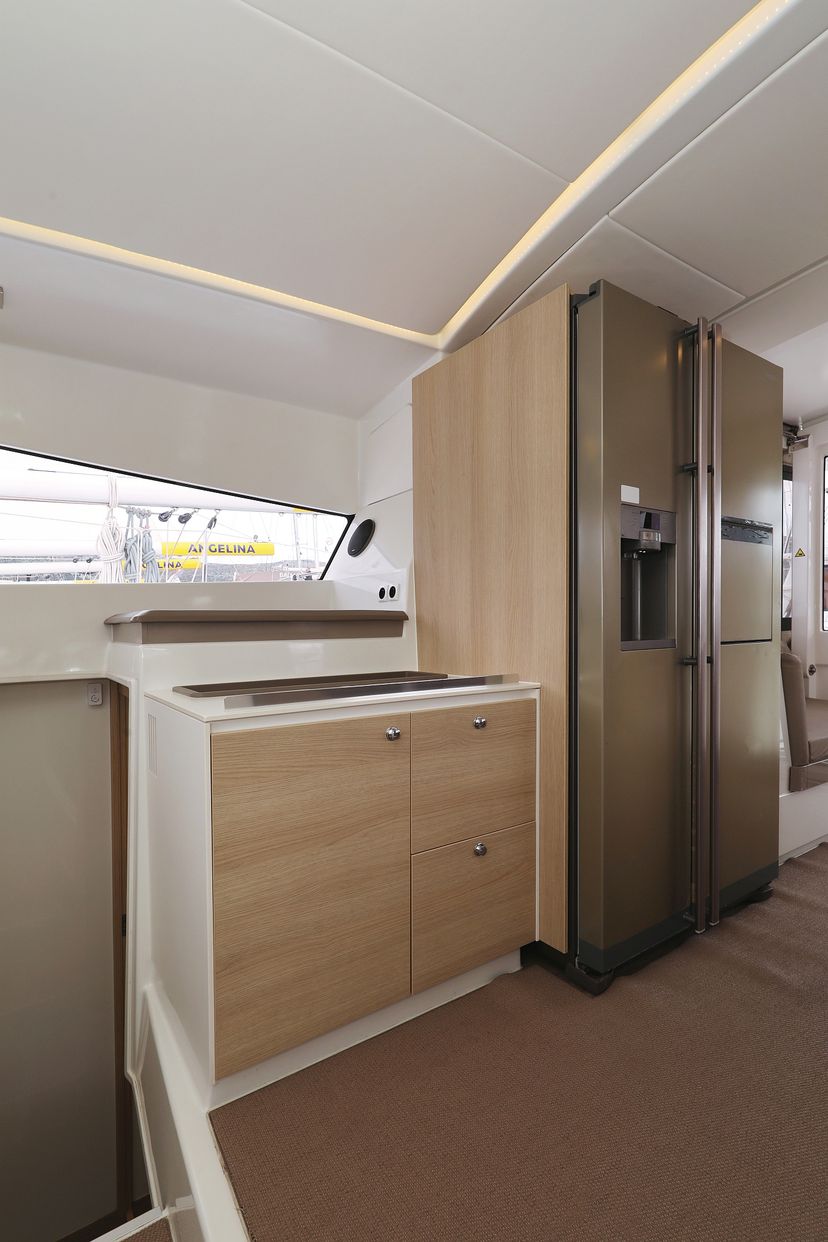 Catana 4.3 Tisia