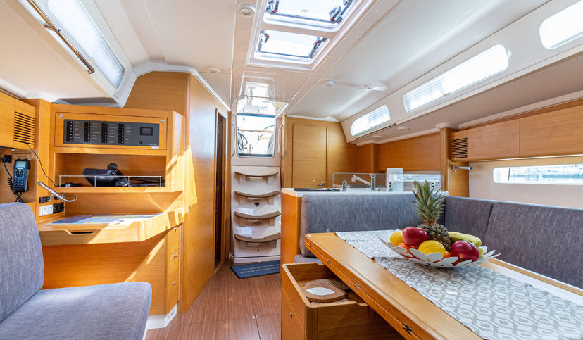 X-Yachts Xara
