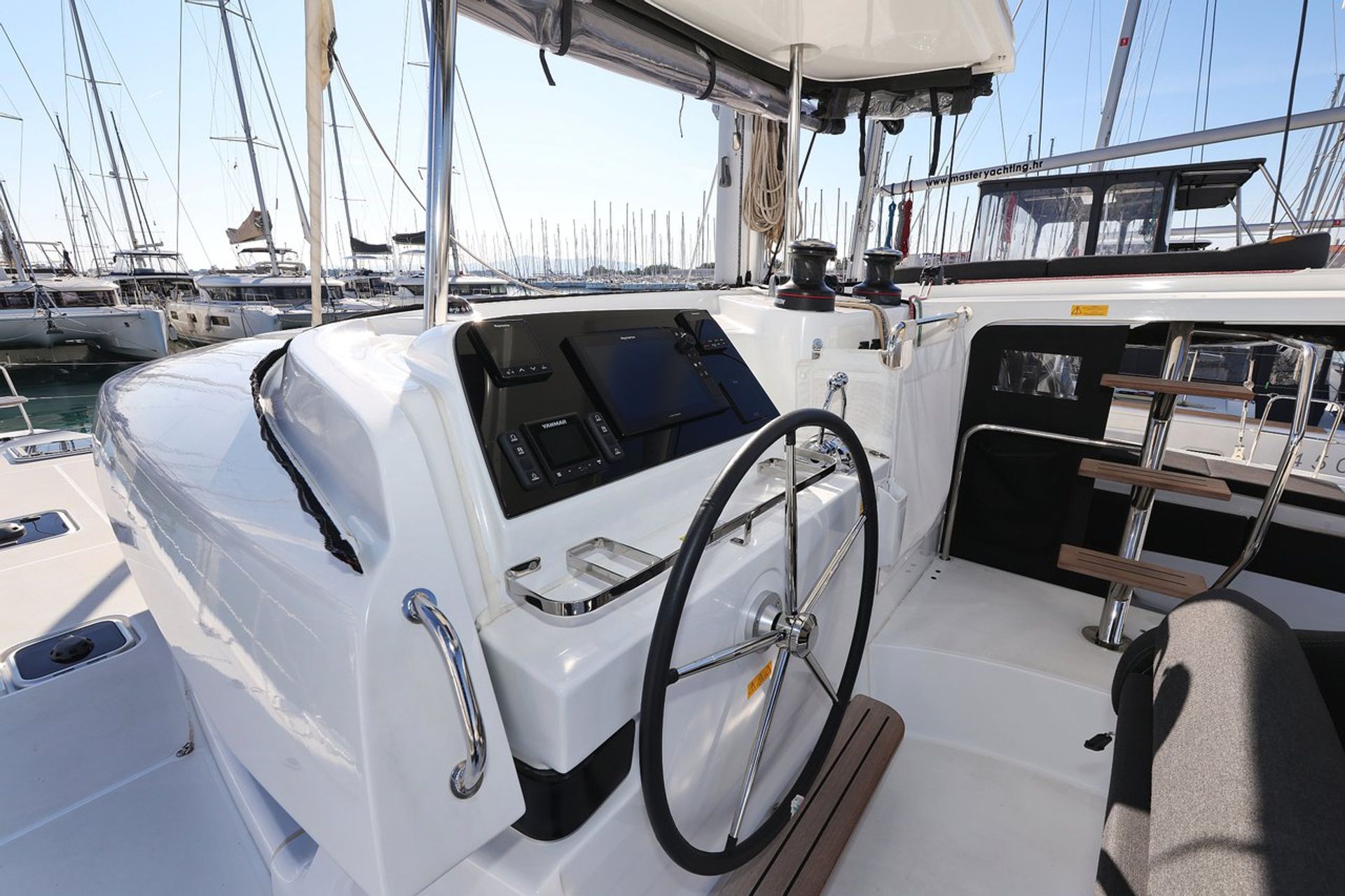nausys-44193155-522222-n4.jpg